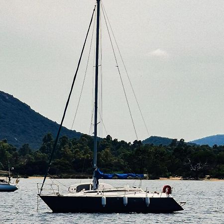 Stlocavoile 4, Bateau Seuls A Bord Hotel ปอร์โต-เวคคีโอ ภายนอก รูปภาพ